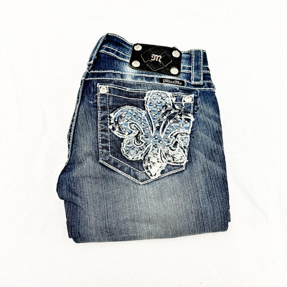 Miss Me Bootcut Denim Jeans Fleur De Lis Faded Blue Size 26 JE5832B2R Size 26